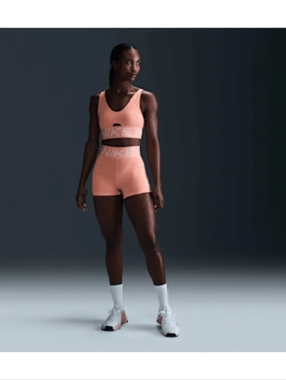 Nike Pro Sculpt Shorts - Picture 2 of 4